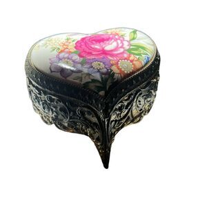 Vintage Metal Heart Shaped Jewelry Box